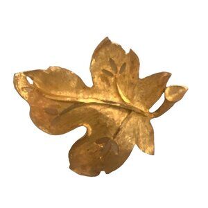 BSK Vintage Gold Oak Leaf Shaped Brooch Great Size Plated Signed